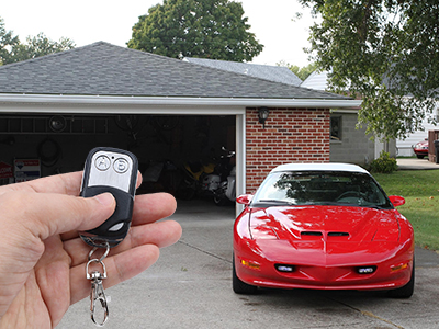 L'effettu di a distanza di a porta di garage.